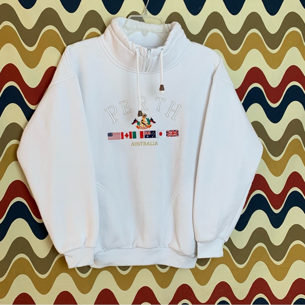 Vintage 90s Perth Australia Sweater size Medium GUC